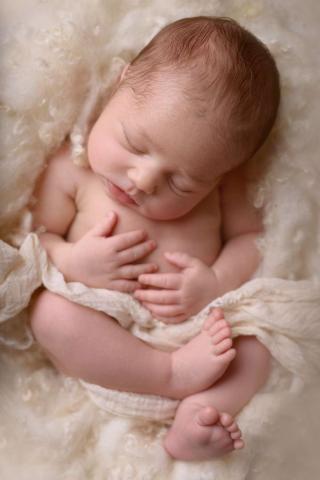 Newborn photo shoot in London